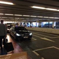 Photo taken at Taxi Stand Brussels Airport by Emmanuel D. on 10/15/2017