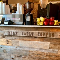 Photo taken at Bean Vault Coffee by Jeroen B. on 7/27/2019