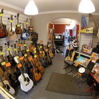 Photo taken at Music Shop de Raphaël by Vincent D. on 5/18/2016