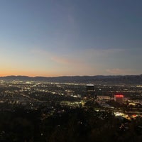 Photo taken at Universal City Overlook by Nes on 8/14/2022
