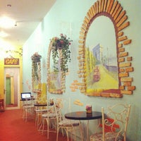 11/17/2012 tarihinde Linh N.ziyaretçi tarafından Luth Cafe'de çekilen fotoğraf
