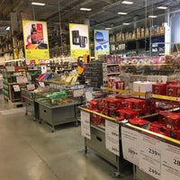 Photo taken at SELGROS Cash &amp;amp; Carry by Konstantin R. on 10/14/2017