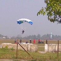 Lapangan Terbang Tekah 94 Visitors
