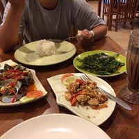 Review Godong Salam Seafood Resto