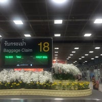 Photo taken at Baggage Claim 18 by Aey on 12/5/2016