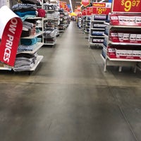 Foto diambil di Walmart Supercentre oleh Myriam D. pada 6/24/2019