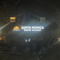 Photo taken at Santa Monica Brew Works by Jenny T. on 8/25/2023