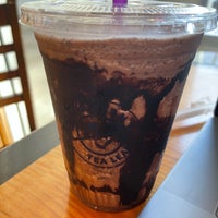 Photo taken at The Coffee Bean &amp;amp; Tea Leaf by Jenny T. on 7/8/2021