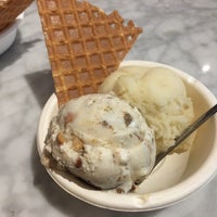 10/6/2017에 Kana T.님이 Jeni&amp;#39;s Splendid Ice Creams에서 찍은 사진