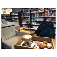 Photo taken at WHSmith Cafe &amp;amp; Book Store by Süm U. on 1/1/2016