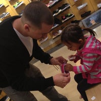 oakridge mall vans