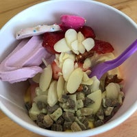 12/16/2018 tarihinde Christie M.ziyaretçi tarafından 3 Spoons Yogurt'de çekilen fotoğraf