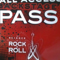 รูปภาพถ่ายที่ Science of Rock &amp;#39;n&amp;#39; Roll at Union Station โดย David W. เมื่อ 4/7/2013