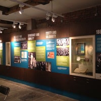 11/16/2012 tarihinde Louise S.ziyaretçi tarafından Rochdale Pioneers Museum'de çekilen fotoğraf