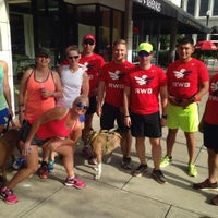 Foto tomada en Big Dog Running Co.  por Candy M. el 7/8/2015