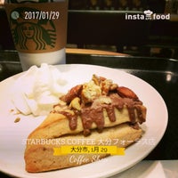 Photo taken at Starbucks Coffee 大分フォーラス店 by Kenji A. on 1/29/2017