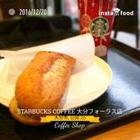 Photo taken at Starbucks Coffee 大分フォーラス店 by Kenji A. on 12/20/2016