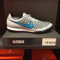 Photo taken at Nike Factory Store by Thiago D. on 4/6/2016