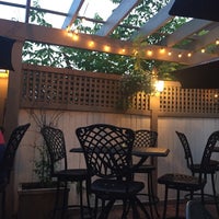 Foto diambil di Green Briar Restaurant &amp;amp; Pub oleh Tyler M. pada 6/13/2015