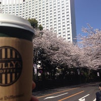 Photo taken at Tully&amp;#39;s Coffee by Mizuto K. on 3/31/2014