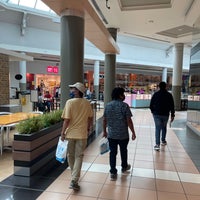 11/24/2021 tarihinde Max A.ziyaretçi tarafından Mall del Sol'de çekilen fotoğraf