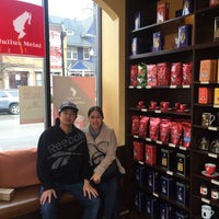 Photo taken at Julius Meinl Coffee House by Mechille B. on 4/10/2016