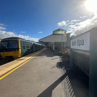 Photo taken at Bath Spa Railway Station (BTH) by Bee Kwang L. on 8/19/2023