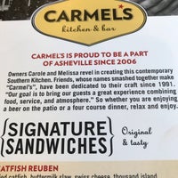รูปภาพถ่ายที่ Carmel&amp;#39;s Restaurant &amp;amp; Bar โดย Nikki เมื่อ 1/25/2020