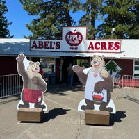 Photo taken at Abel&amp;#39;s Apple Acres by Anthony P. on 9/17/2023