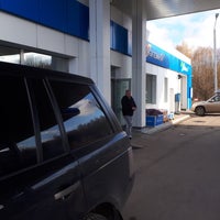 Photo taken at Газпромнефть АЗС № 76 by Artem on 11/2/2017