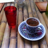 รูปภาพถ่ายที่ Nar-ı Aşk Cafe โดย Yeşim U. เมื่อ 5/13/2013