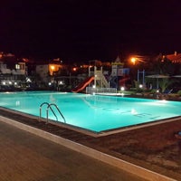 Das Foto wurde bei Zenobia Beach Club von Aydın E. am 6/17/2014 aufgenommen