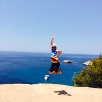 6/30/2015 tarihinde Ken Perpetual Traveler ★.ziyaretçi tarafından Lips Reartes Ibiza'de çekilen fotoğraf