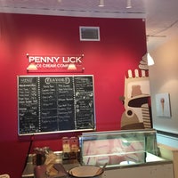 รูปภาพถ่ายที่ Penny Lick Ice Cream Company โดย Zachary B. เมื่อ 8/29/2018