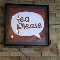 Foto tirada no(a) Tea Please por Kristina G. em 12/18/2012