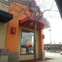 Photo taken at Taco Bell by Javier C. on 1/31/2013