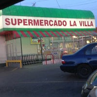 Photo taken at Supermercado La Villa by Javier C. on 5/8/2013
