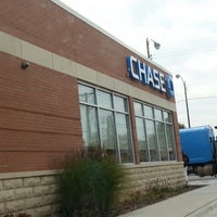 Photo taken at Chase Bank by Javier C. on 11/9/2012
