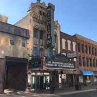 Foto scattata a The Michigan Theatre da Bruce C. il 5/24/2018