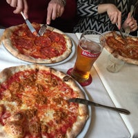 รูปภาพถ่ายที่ Ristorante Pizzeria Gusto โดย Mesut เมื่อ 2/6/2016