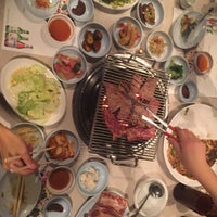 Foto scattata a Woo Chon Korean BBQ Restaurant da Avihu il 11/27/2016