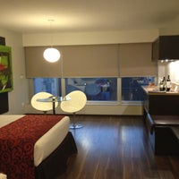 รูปภาพถ่ายที่ My Suites Boutique Hotel &amp;amp; Wine Bar Montevideo โดย Daniela T. เมื่อ 10/24/2012