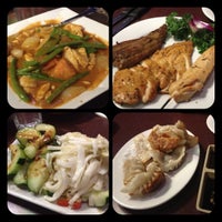 รูปภาพถ่ายที่ Chopstix Restaurant โดย Elizabeth เมื่อ 12/30/2012