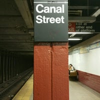 Photo taken at MTA Subway - Canal St (6/J/N/Q/R/W/Z) by Curtis R. on 11/17/2016