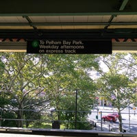 Photo taken at MTA Subway - Parkchester (6) by Curtis R. on 8/19/2017