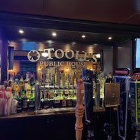 Photo taken at O&amp;#39;Tooles Public House by Mike B. on 6/28/2021