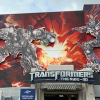Photo taken at Transformers: The Ride - 3D by Jess G. on 3/26/2023