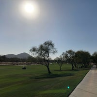 รูปภาพถ่ายที่ Scottsdale Silverado Golf Club โดย Jess G. เมื่อ 3/10/2021