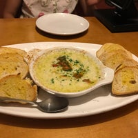 Photo taken at Olive Garden by Jess G. on 6/19/2017