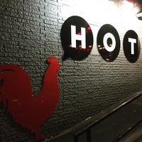 Photo taken at Hattie B&amp;#39;s Hot Chicken by Mike D. on 10/13/2015